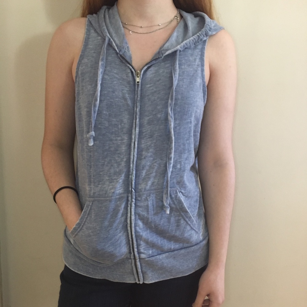 🦋Blue Sleeveless Zip Sweatshirt🦋